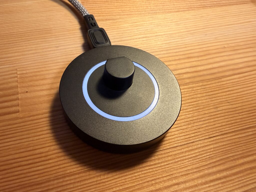 Smart Recovery Ringの充電台(全体像)