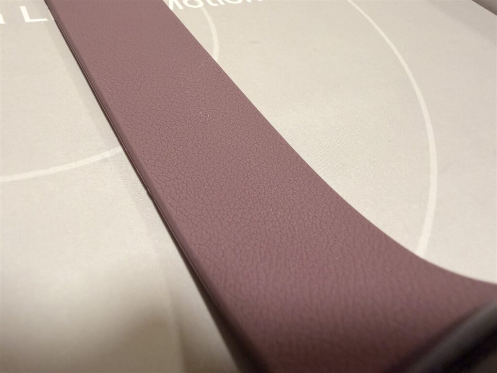 Snap Watch Band Lite Sportのレザー調の表面質感